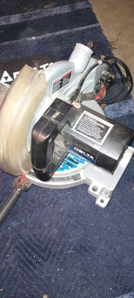 Delta Compound Miter Saw