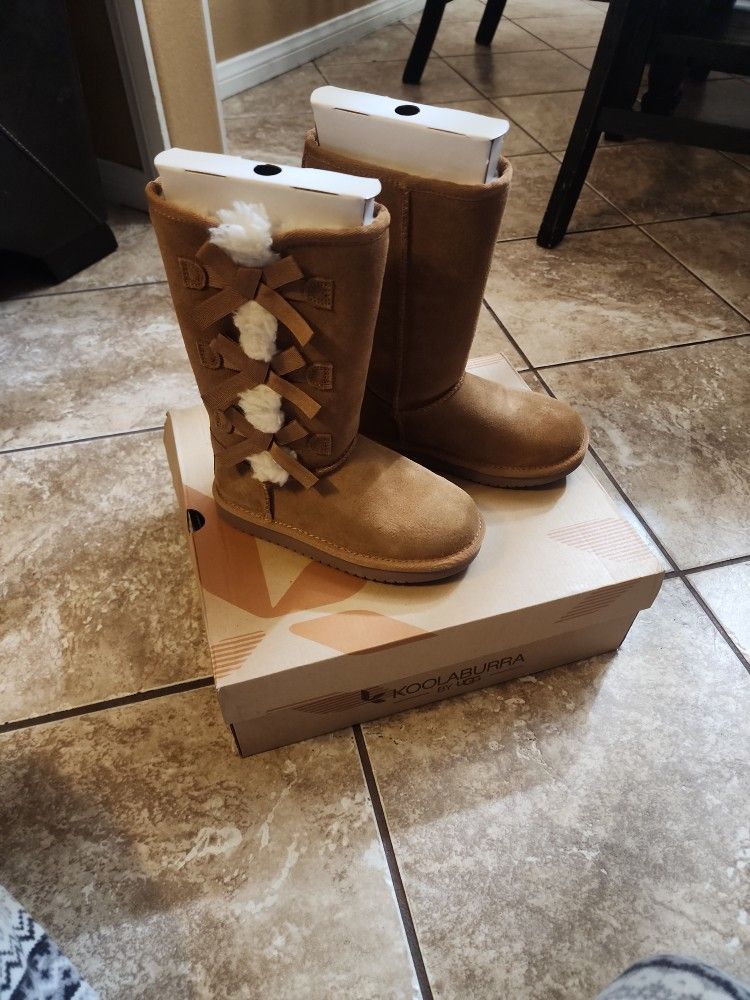 Koolaburra UGG Boots For Girls Size 12
