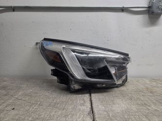 Right headlight subaru forester 2022 2023 2024