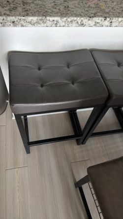 Set of 3 bar stools