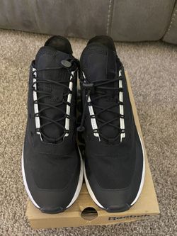 REEBOK WOMEN'S Running SneakerS- SIZE 7