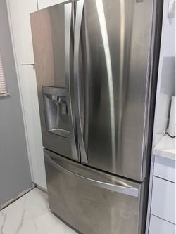 Refrigerator French door water on d door