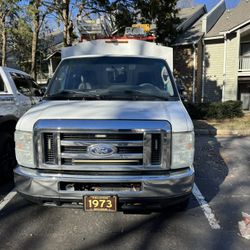 Clean Title.   Ford.  350