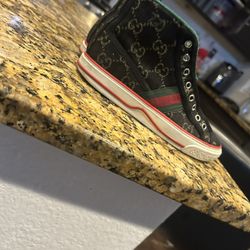 Gucci Shoes Authentic 