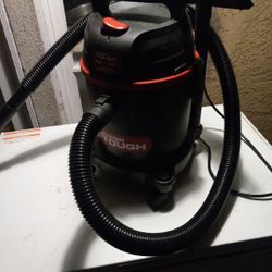 Hyper Tough Wet/Dry VAC 3.0 Gallons 3.5 Peak Hp