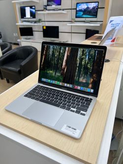 MacBook Pro 13'' M2 2022 8GB 256GB SSD
