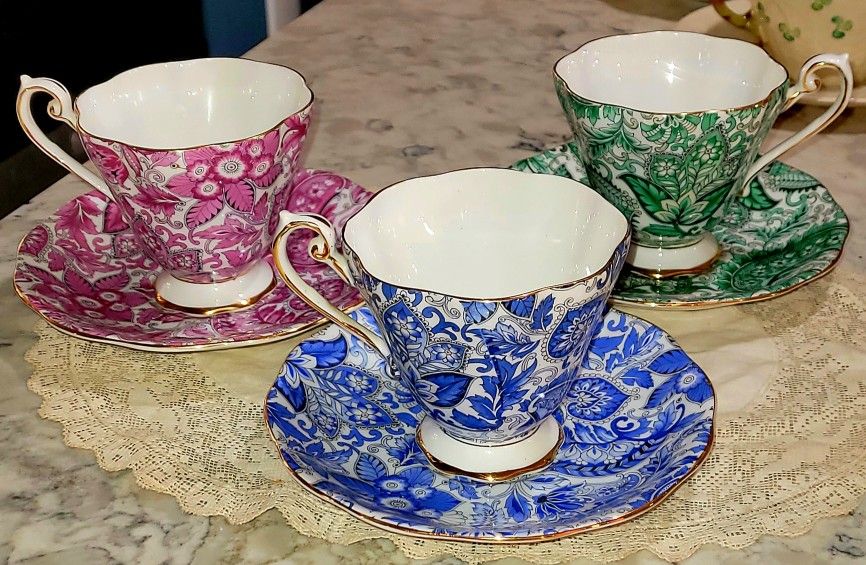 Royal Standard, Fine Bone China, Made in England.