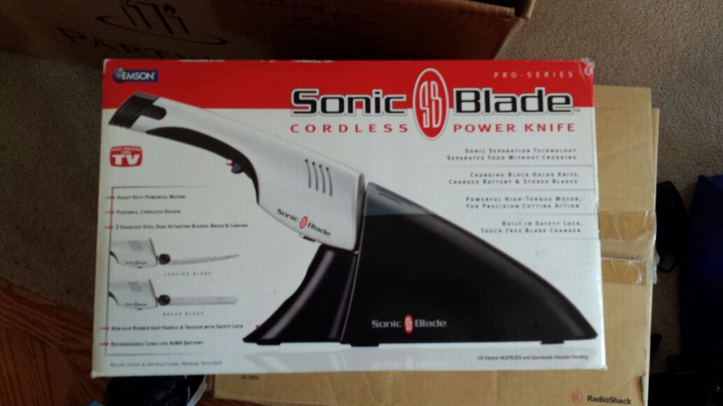 Sonic blade cordless power knife