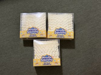 Crunchy noodle squishy