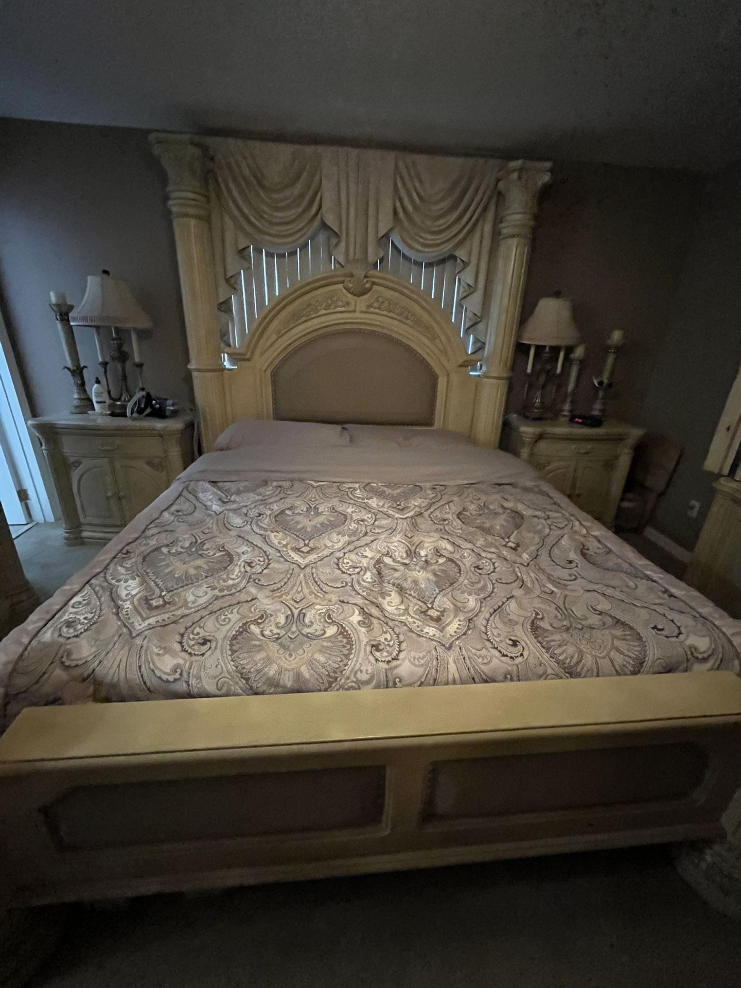 Bedroom Furniture- King Size