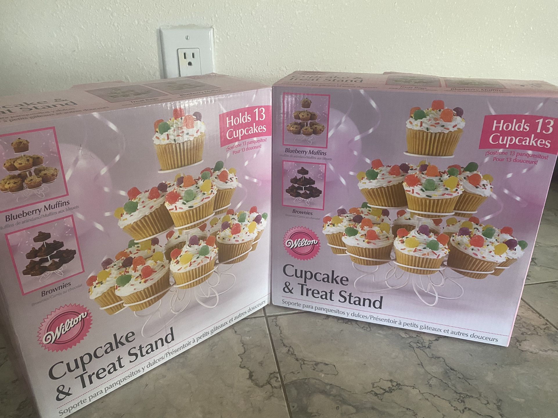 2 Cupcake & Treat Stands