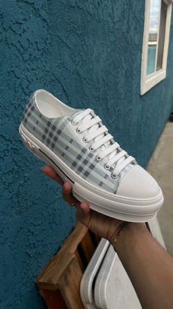 Burberry shoes