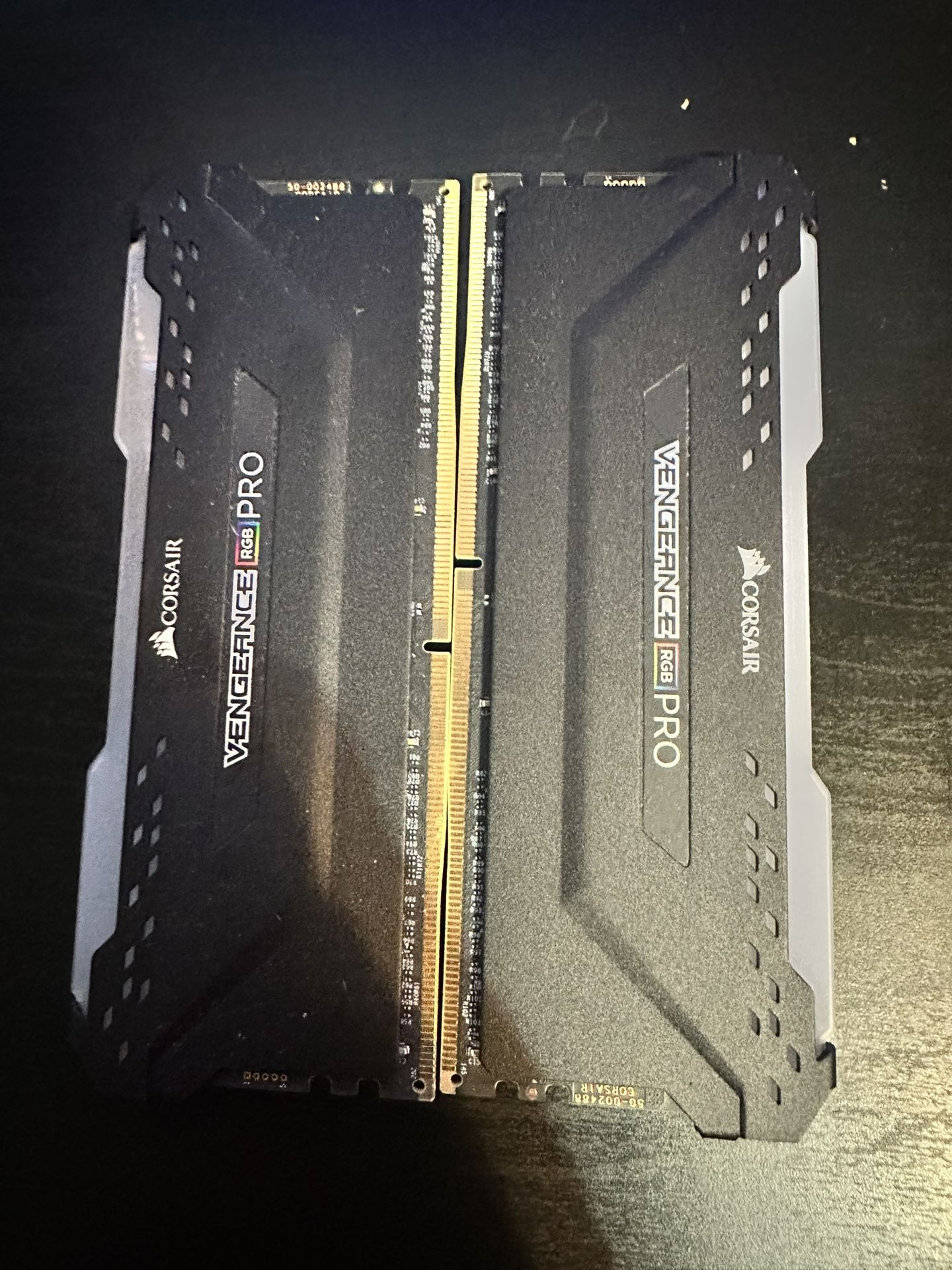 CORSAIR VENGEANCE RGB PRO 
