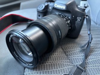 Canon EOS 7D DSLR + Canon 18-135mm IS Zoom Lens - PRICED TO SELL FAST