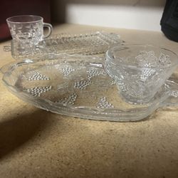 Vintage Pressed Glass Snack Tray & Cup Sets – 30 Set Pieces