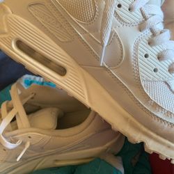 White Air Maxes Cheap Size 9.5 