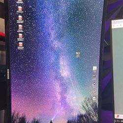 Samsung Essential 27" Curved LED Monitor - Black LC27F396FHNXZA)