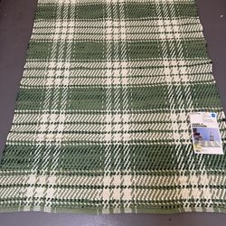 Room Essentials Green Plaid Chindi Area Rug