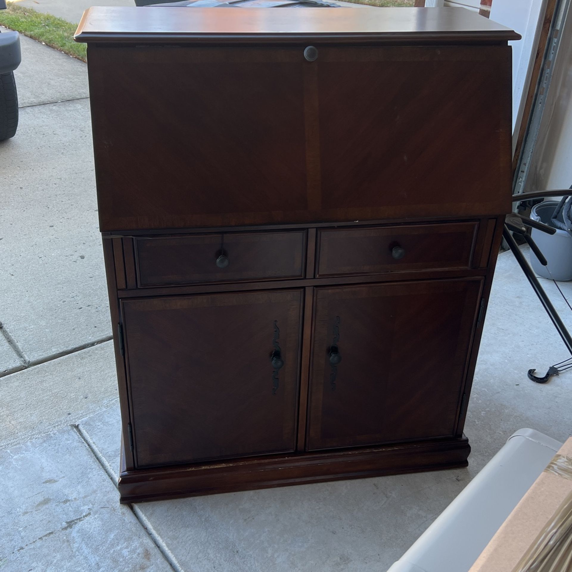 Hamlyn Dropfront Secretary Desk