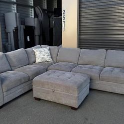 Sectional Couch 