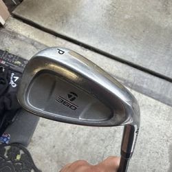Taylormade 360 Pitching Wedge PW R-80 Graphite Shaft RH REGULAR FLEX
