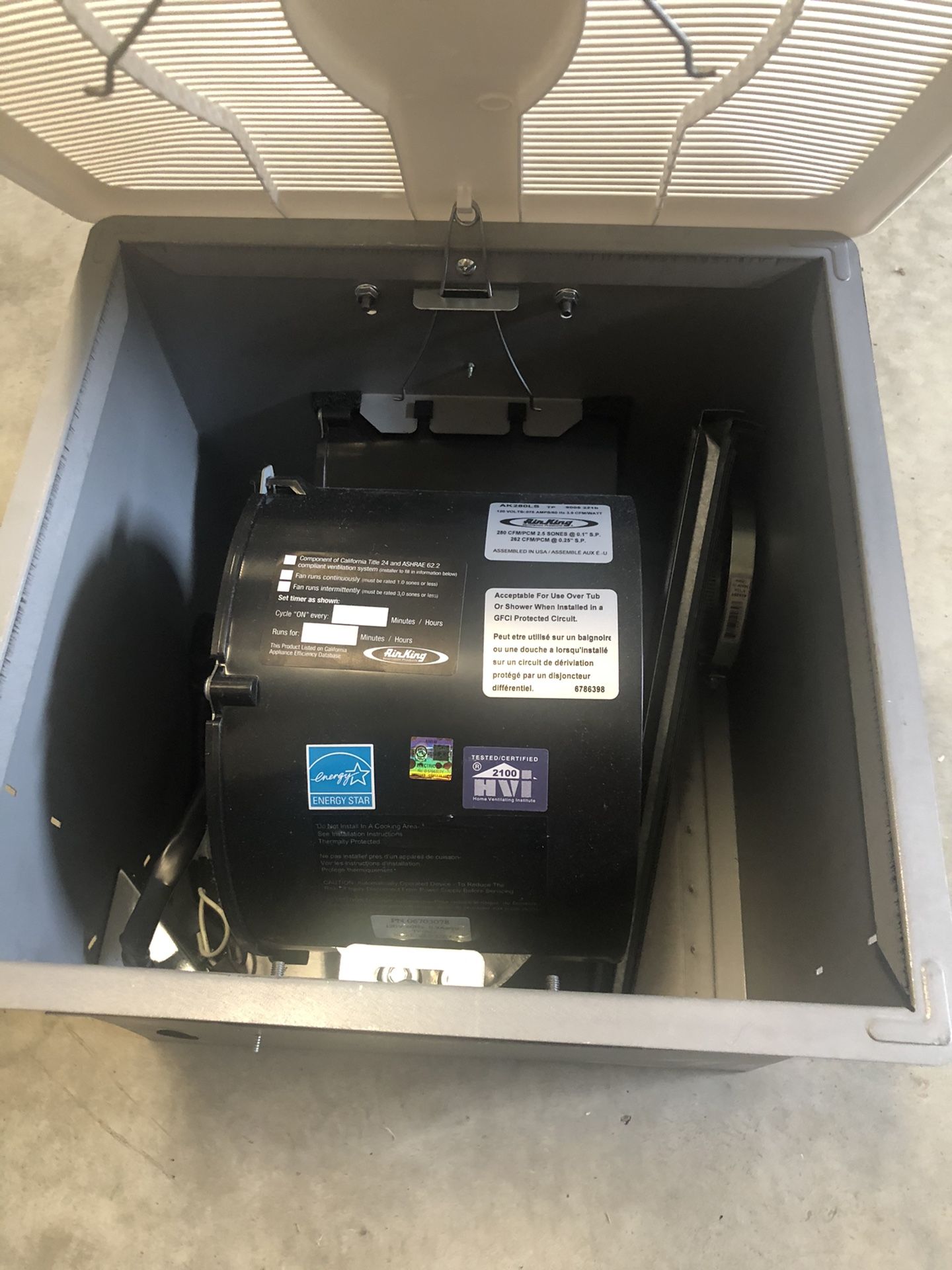Air King Quiet Zone 280 CFM Ceiling Bathroom Exhaust
