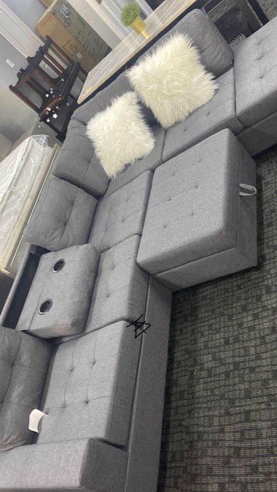 🏺Maston3-Piece Reversible Sectional With Drop-Down Cup Holders And Storage Ottoman
Homelegance$20 Down Payment and delivery available