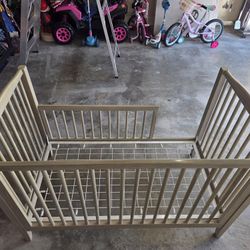 Pottery Barn Kids Emmerson Crib