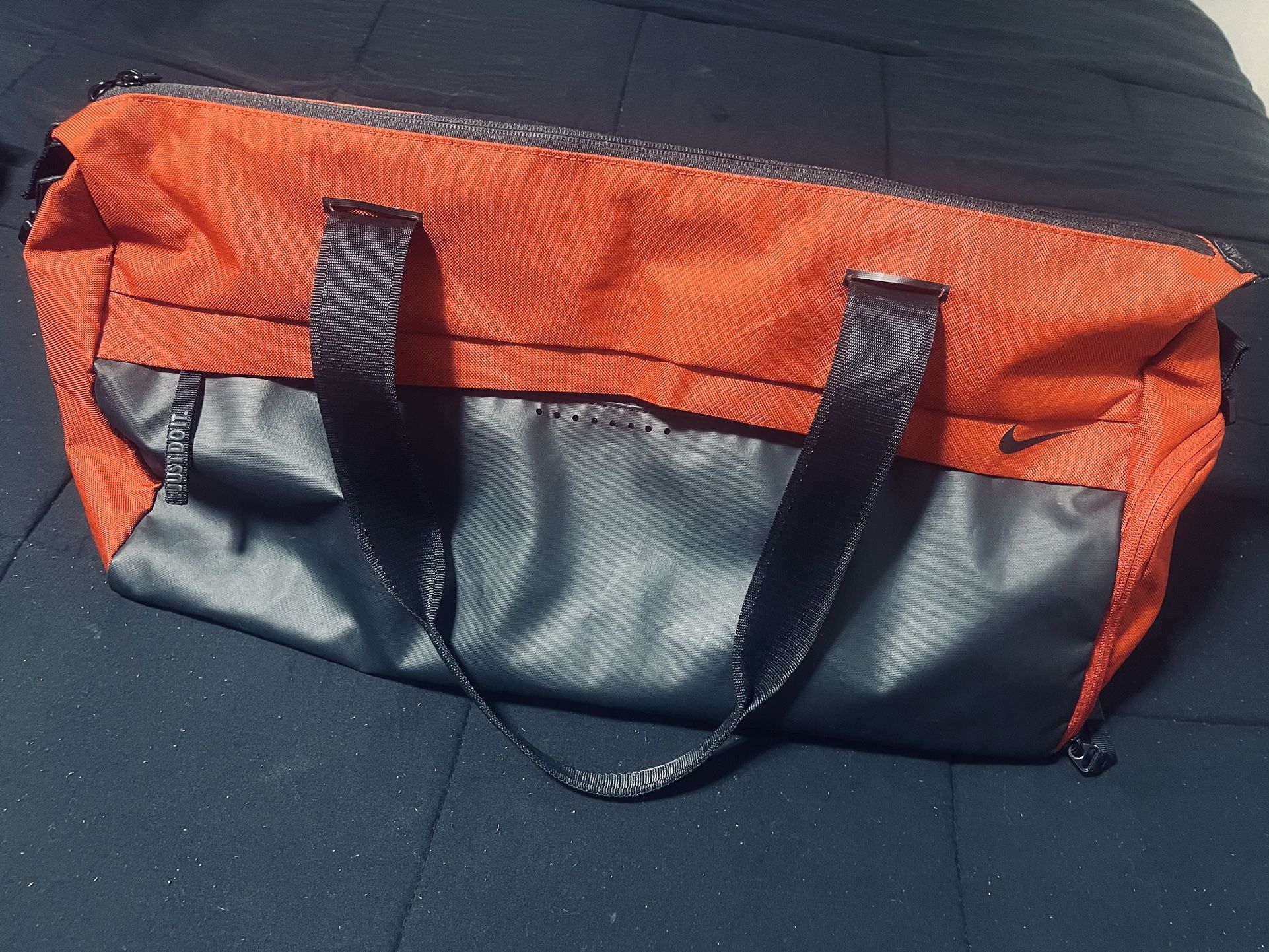 Nike Radiate Club Duffle Bag