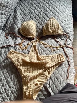 Cream Textured Bikini Set with Gold Chain