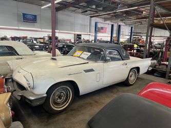 1957 Ford Thunderbird