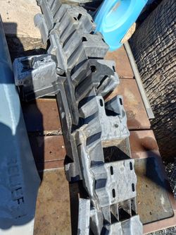 08 Pontiac G6 Hood,L Fender, Reinforcement 