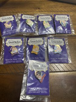 Seven Dwarfs Pin Set