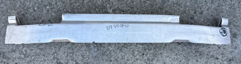 2020 Audi Q5 Front bumper reinforcement 