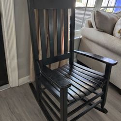 Selling Wooden Rocking Chair 