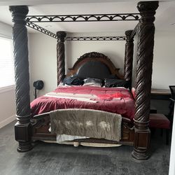 King Bed With Mattress 