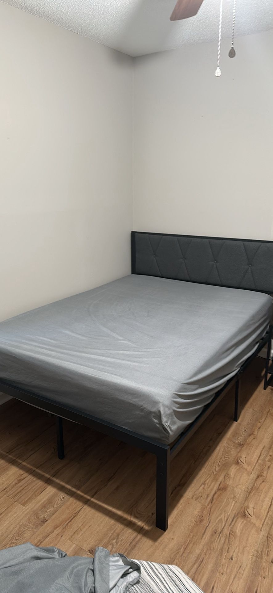 Full Size Bed Frame And Mattress