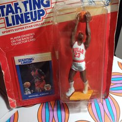 Michael Jordan Rookie 1988 Card And Figure 