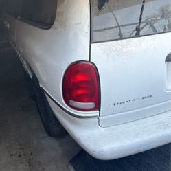 1996 Chrysler Town & Country