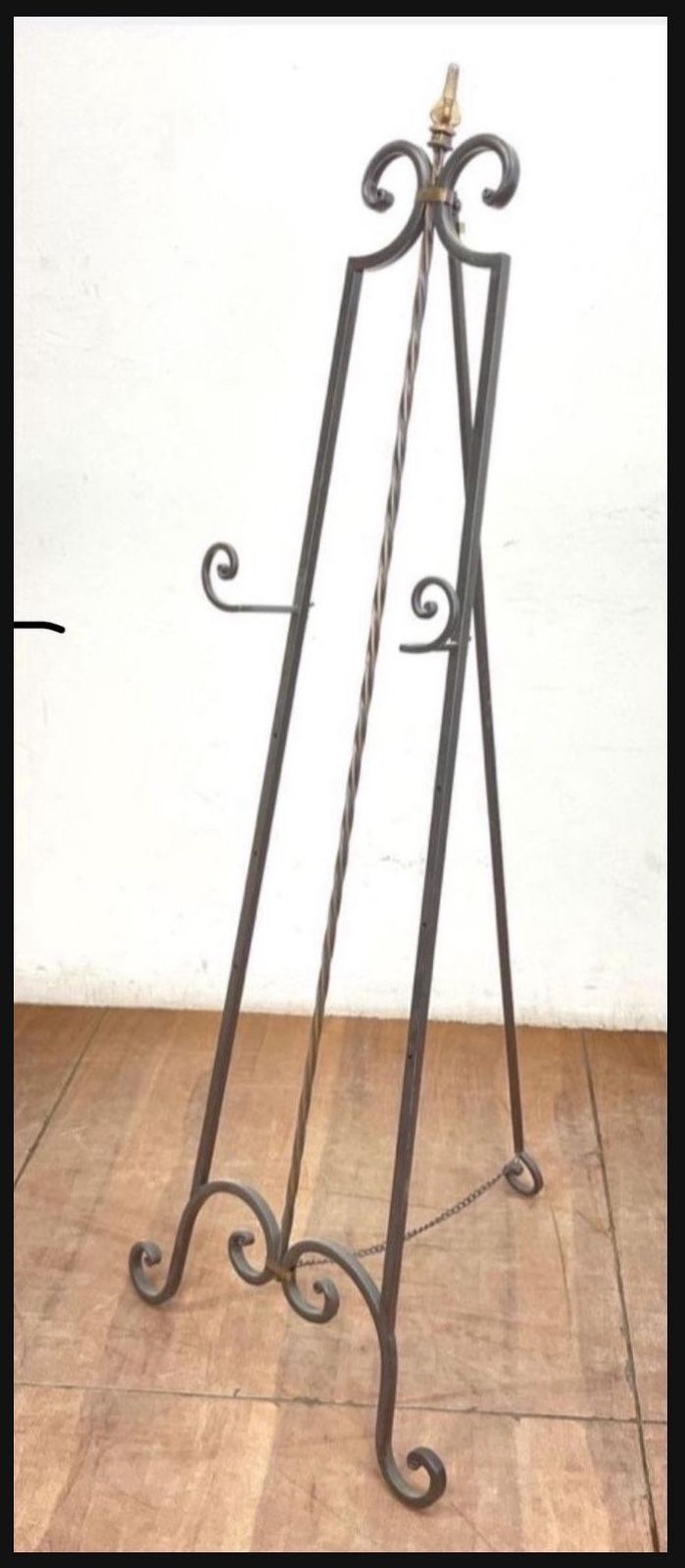 Beautiful Easel Stand