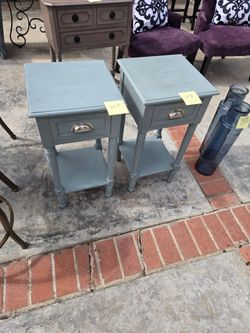 Night stand / small table