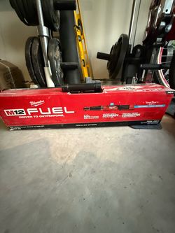 Milwaukee M12 FUEL 3/8" Digital Torque Wrench