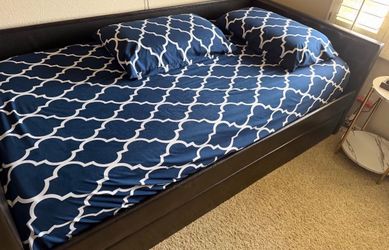 Twin Size bed with pull out for sale in excellent condition