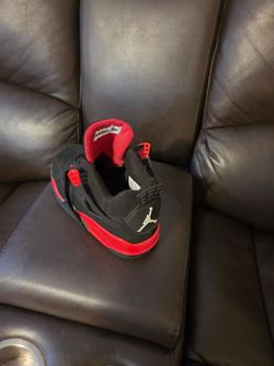 Air Jordan 4 Black Red Sneaker