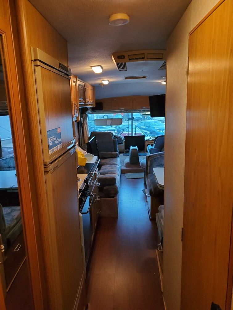 1996 SOUTHWIND RV CLASS A LOW MILEAGE SUPER CLEAN