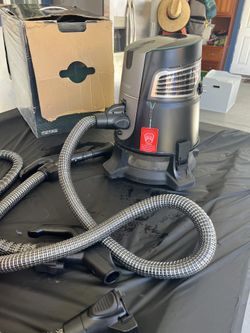 Aura Roboclean Splus water-filtration vacuum cleaner