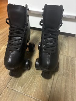 Black Quad Roller Skates