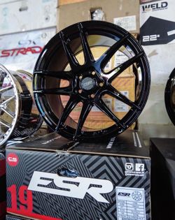 ESR Wheels CS8