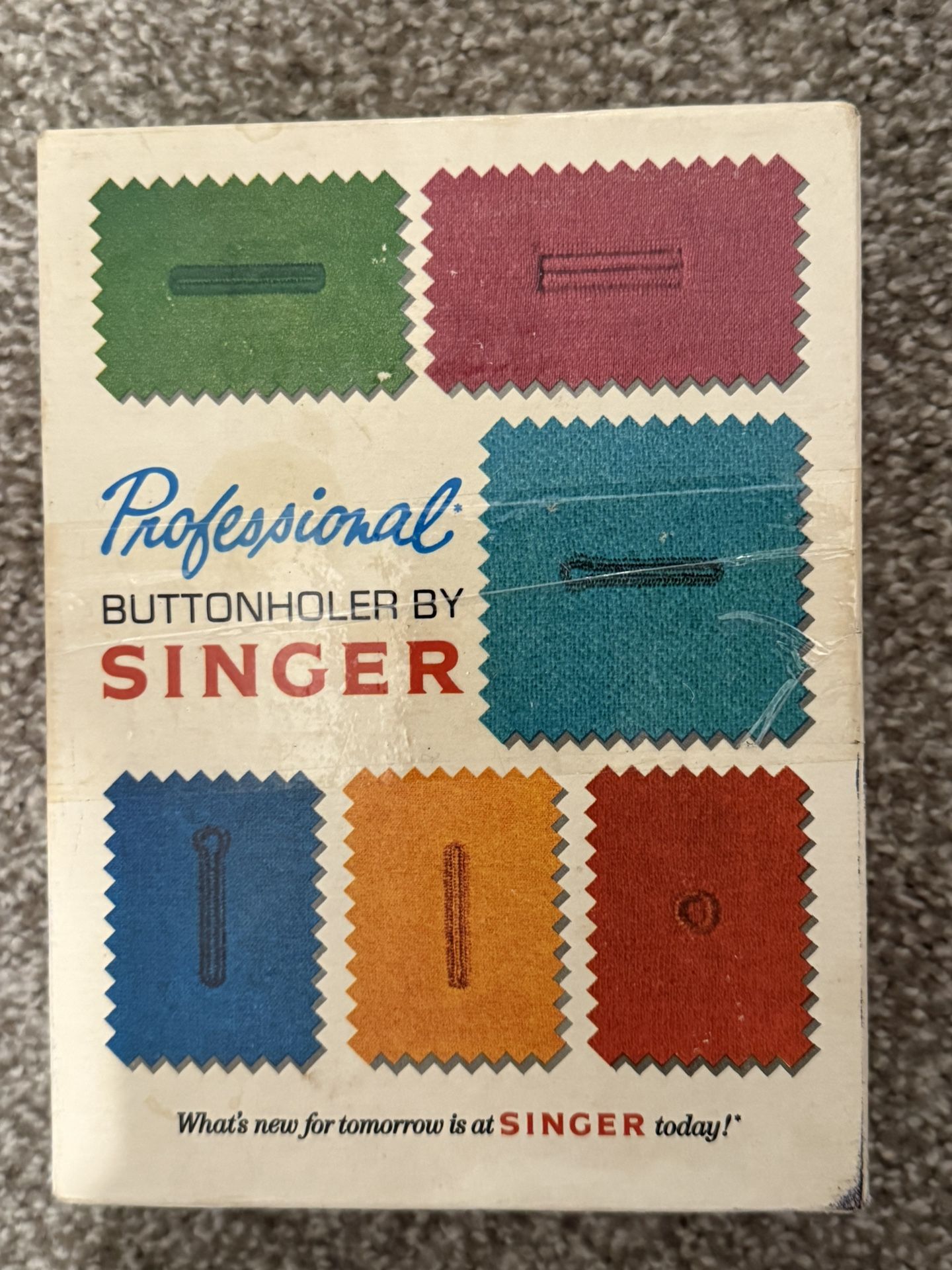 Singer Professional Buttonholer 
