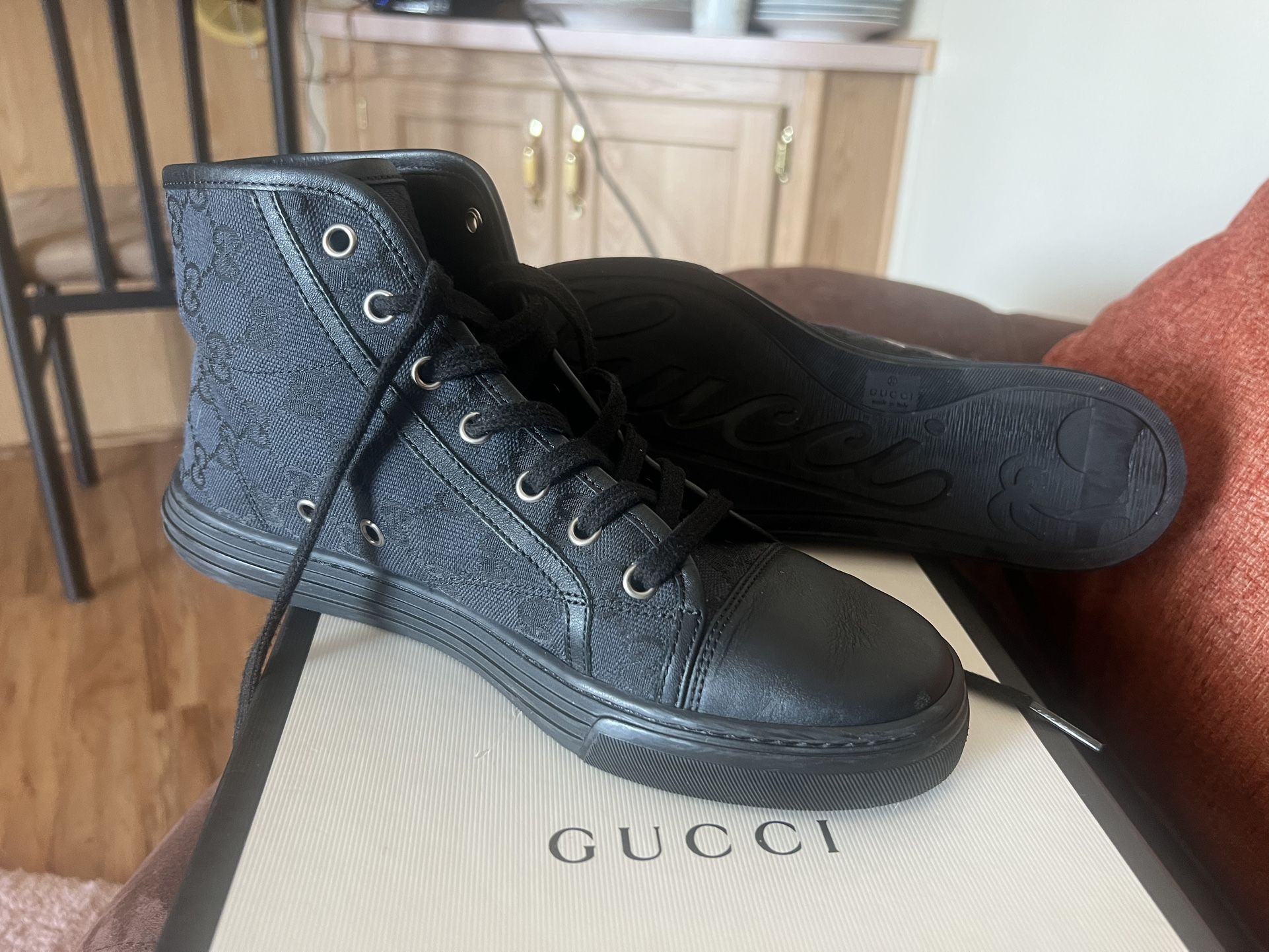 GUCCI Monogram Sneakers For Women Size 7.5 